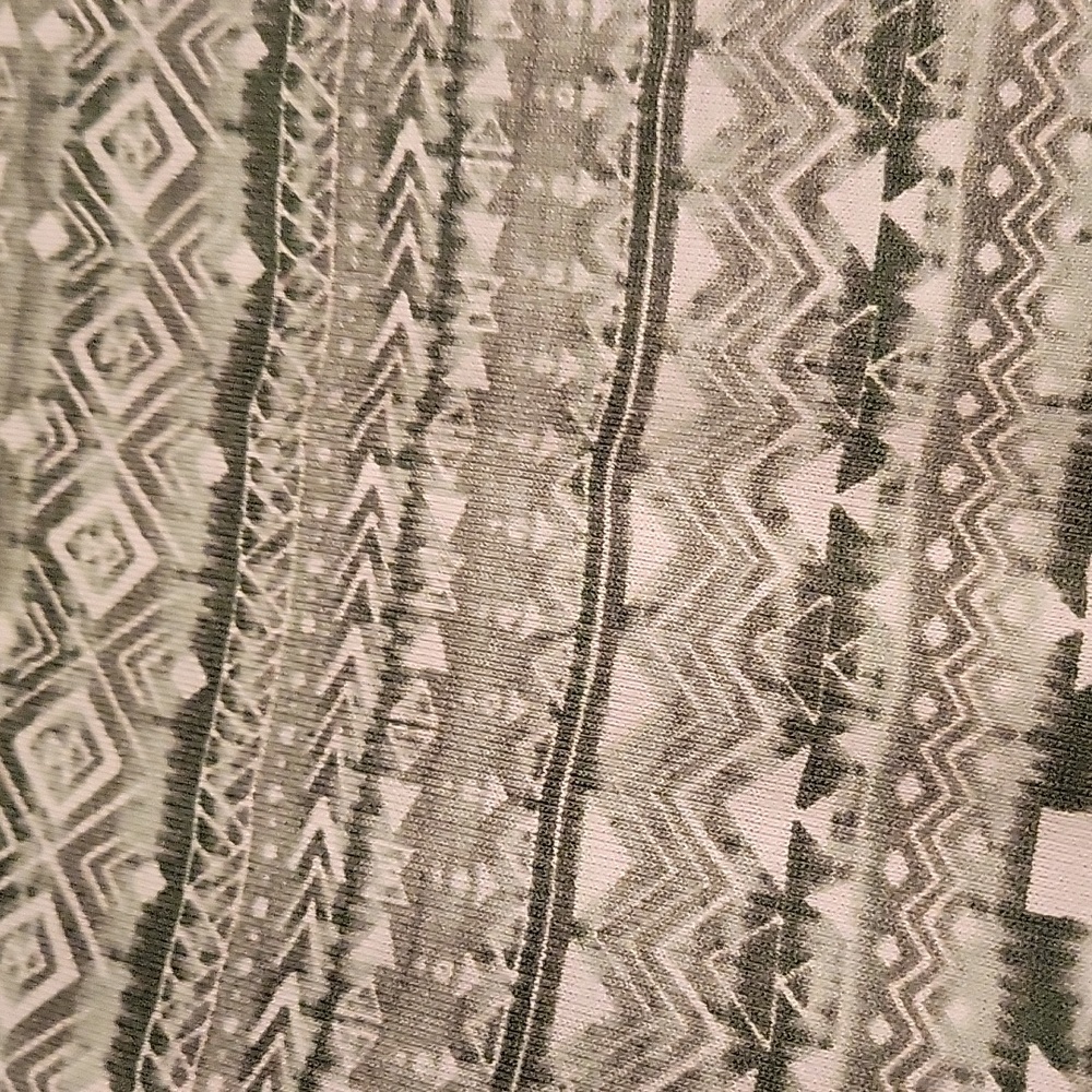 LulaRoe Amber Hoodie- large - Picture 2 of 6